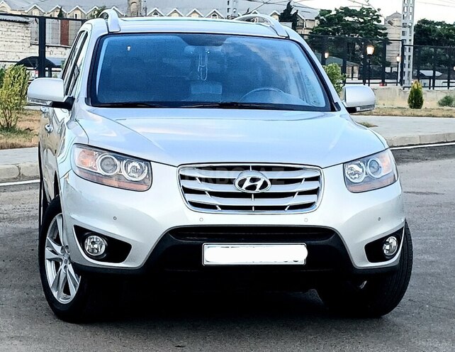 Hyundai Santa Fe-1
