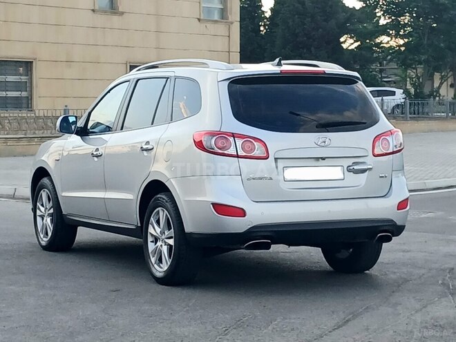 Hyundai Santa Fe-4