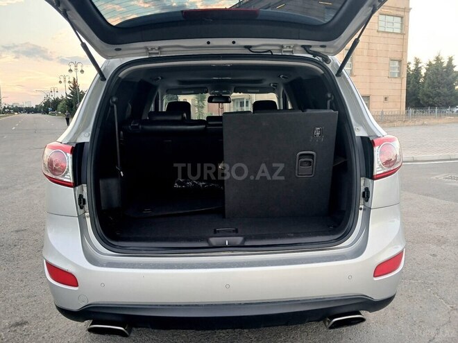 Hyundai Santa Fe-14