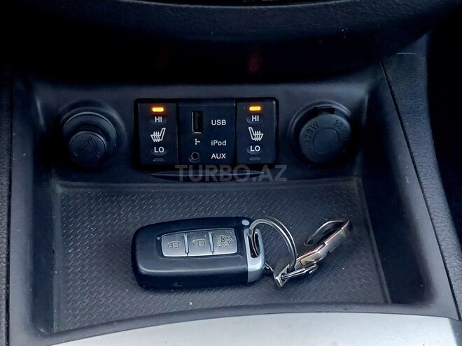 Hyundai Santa Fe-18