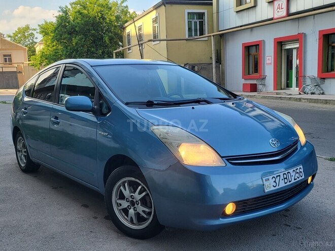 Toyota Prius-1