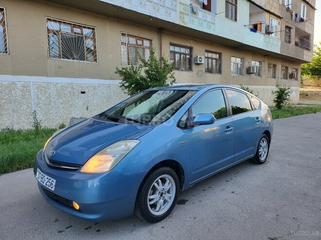 Toyota Prius-4