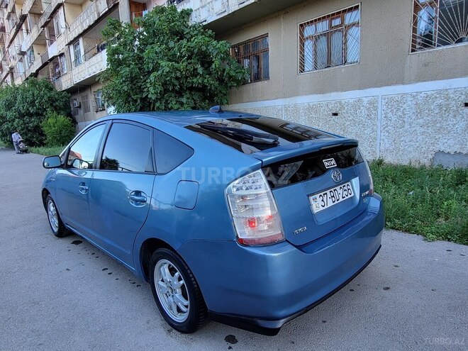 Toyota Prius-7
