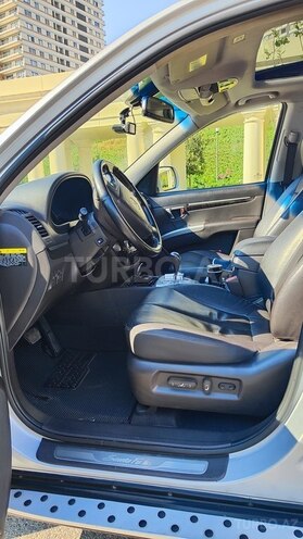 Hyundai Santa Fe-14