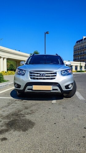 Hyundai Santa Fe-1