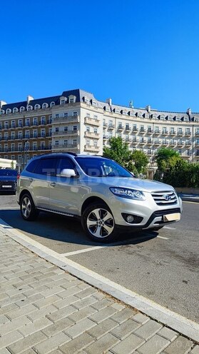 Hyundai Santa Fe-3