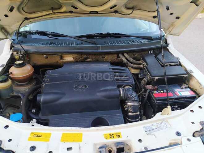 Land Rover Freelander-9