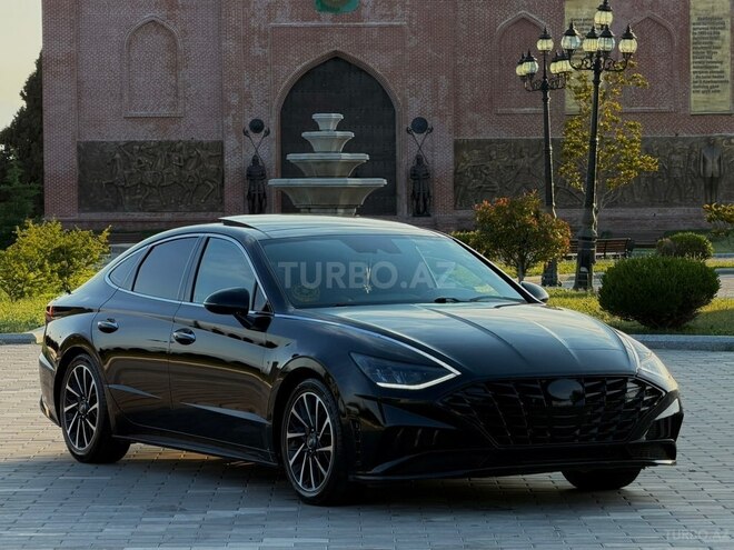 Hyundai Sonata-2