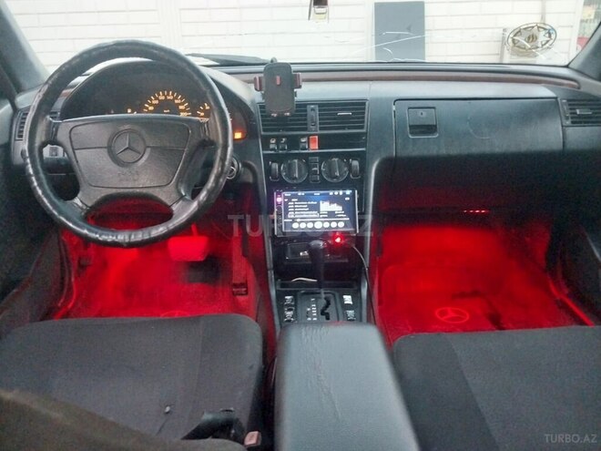 Mercedes C 180-7
