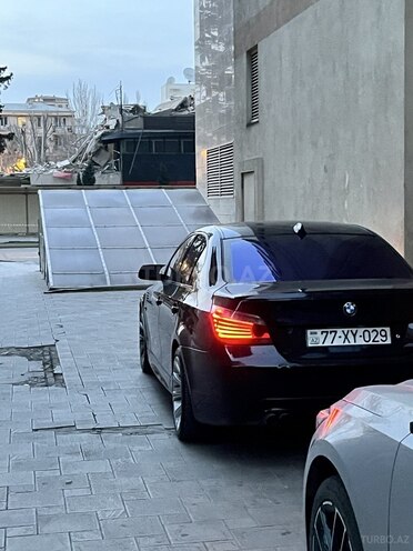 BMW 530-8