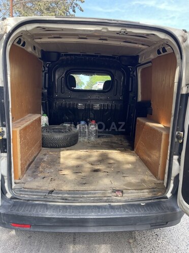Fiat Doblo-11