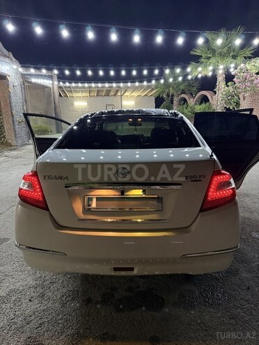 Nissan Teana-9