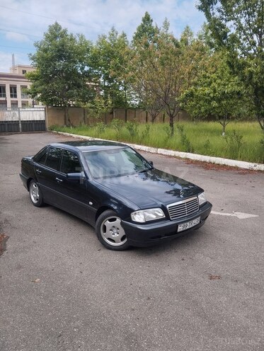 Mercedes C 180-6