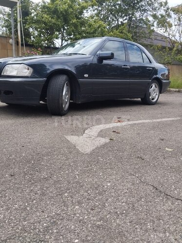 Mercedes C 180-4