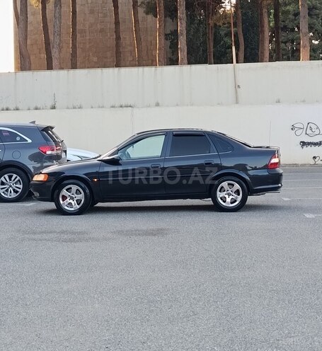 Opel Vectra-3