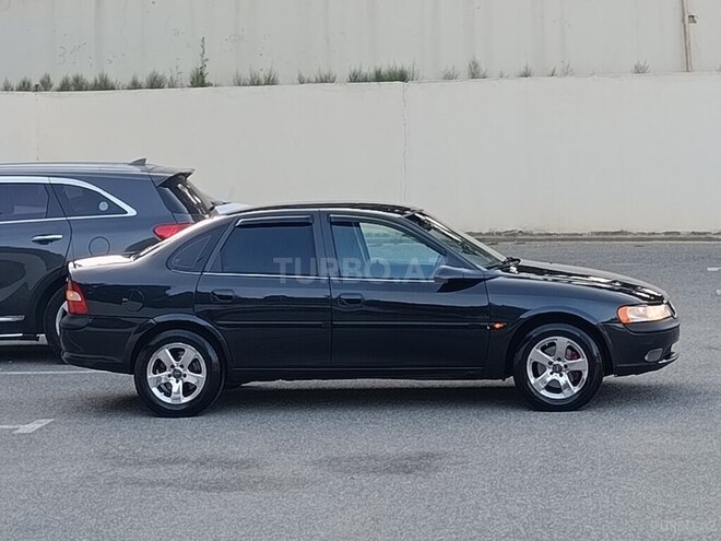 Opel Vectra-2