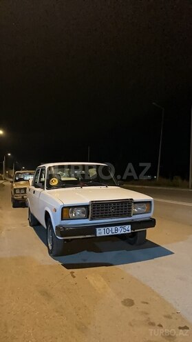LADA (VAZ) 2107-1