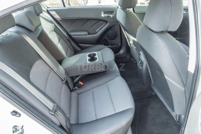 Kia Forte-8