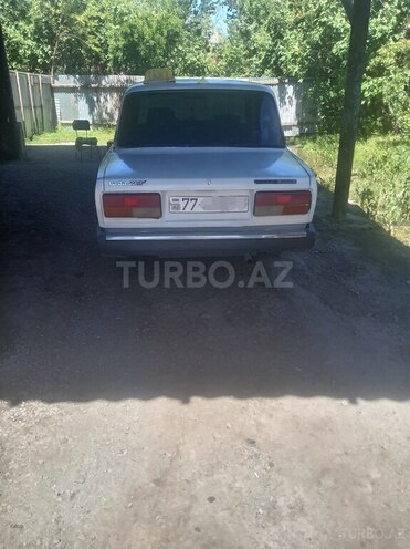 LADA (VAZ) 2107-2
