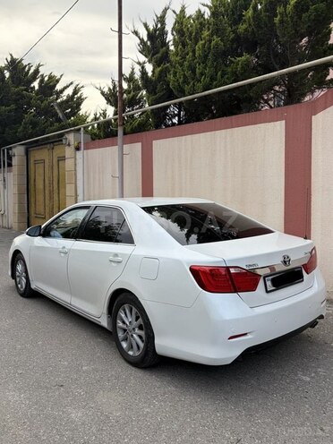 Toyota Camry-4
