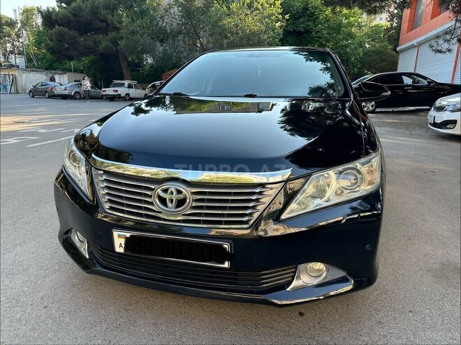 Toyota Camry-1