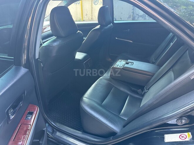 Toyota Camry-10