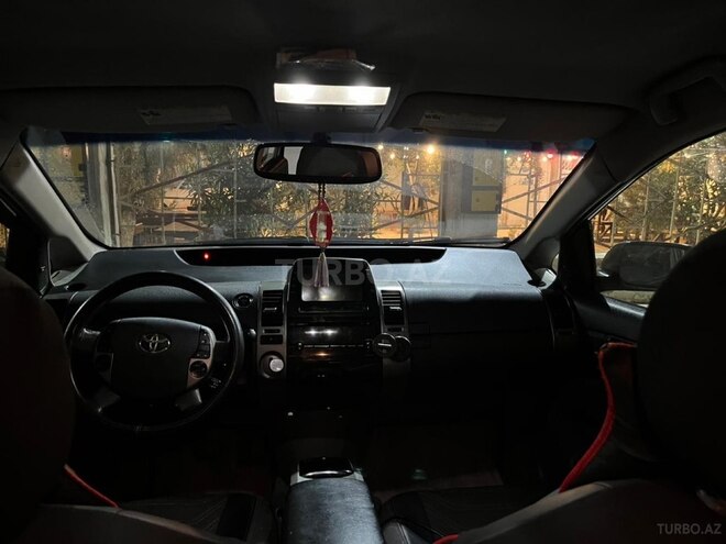 Toyota Prius-6
