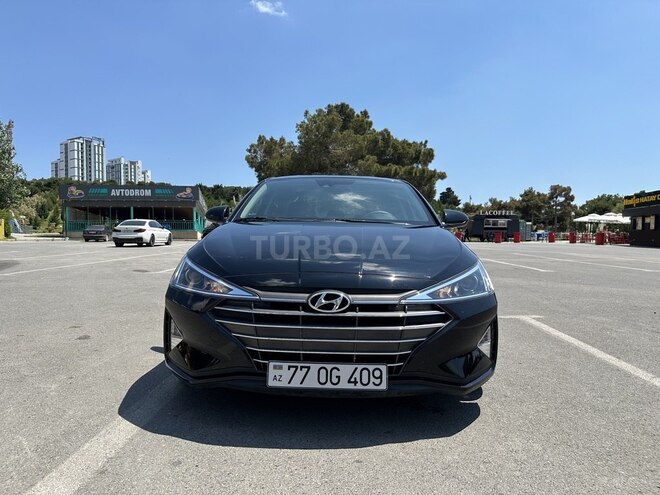 Hyundai Elantra-2