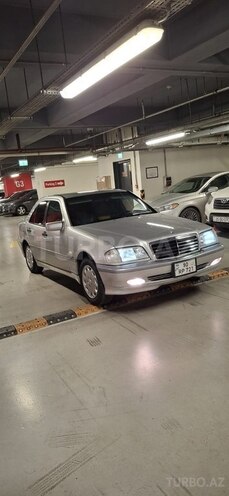 Mercedes C 200-4