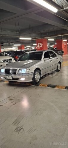 Mercedes C 200-7