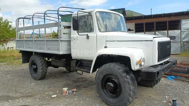GAZ 3308-13