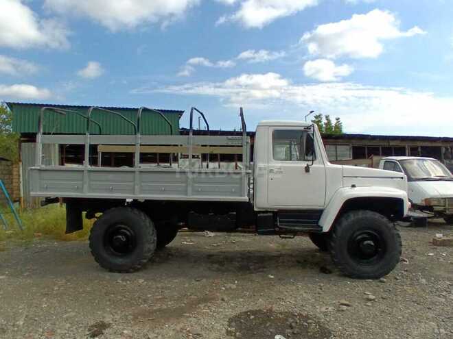 GAZ 3308-6