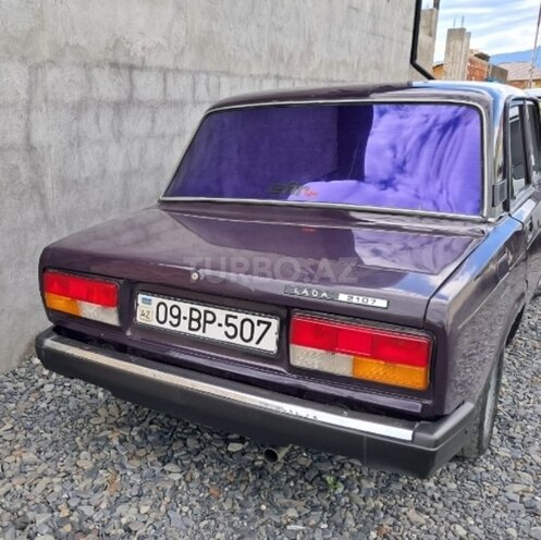 LADA (VAZ) 2107-2