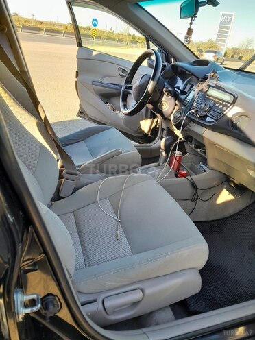 Honda Insight-5