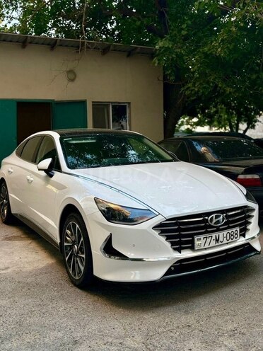 Hyundai Sonata-2