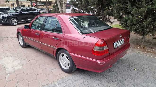 Mercedes C 200-13