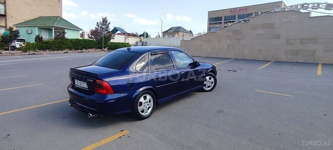 Opel Vectra-12