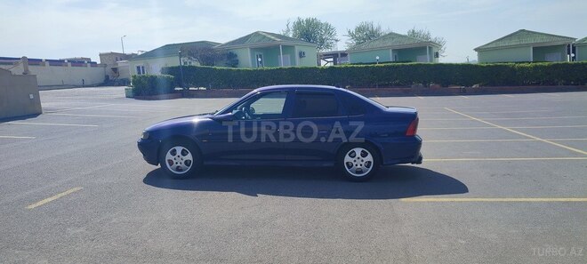 Opel Vectra-4