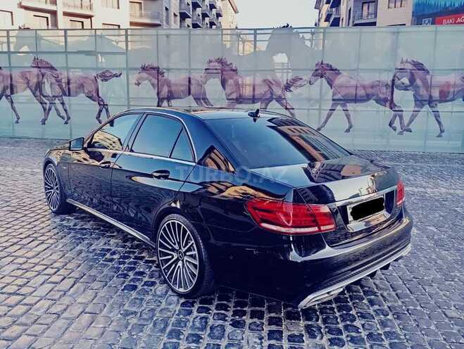 Mercedes E 220-5
