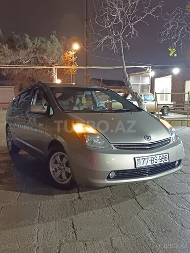 Toyota Prius-8