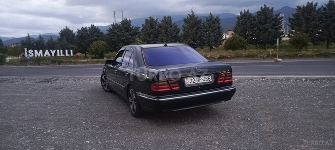Mercedes E 240-6