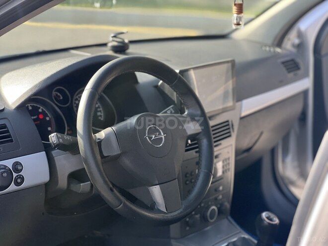 Opel Astra-10