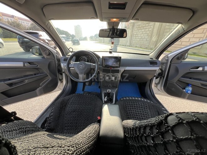 Opel Astra-12