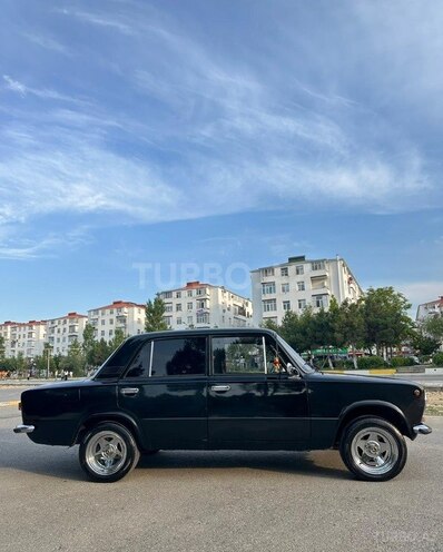 LADA (VAZ) 21011-4