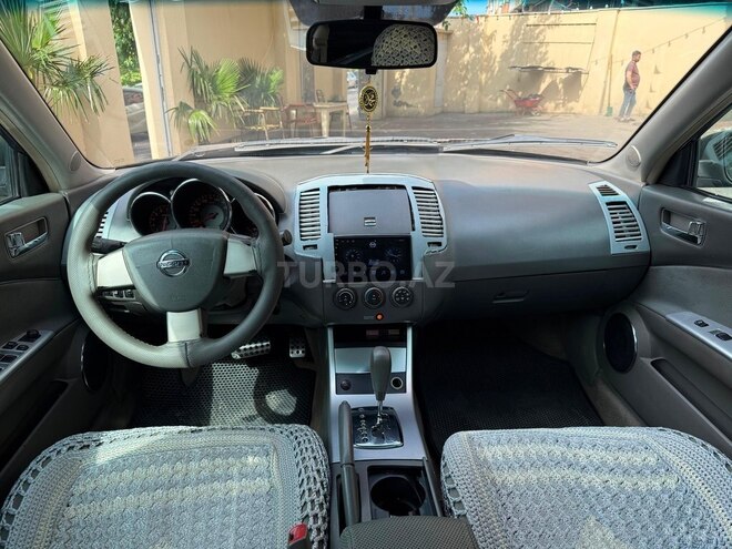 Nissan Altima-7
