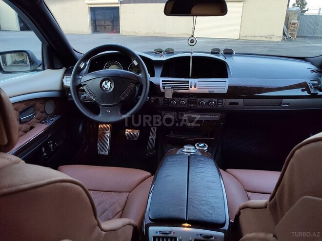 BMW 750-10
