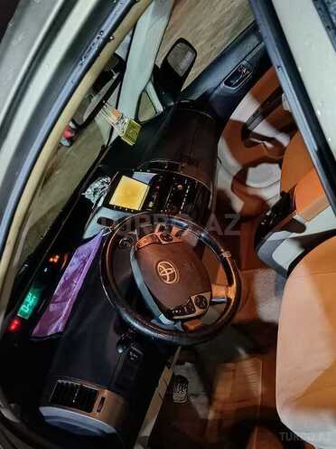 Toyota Prius-9
