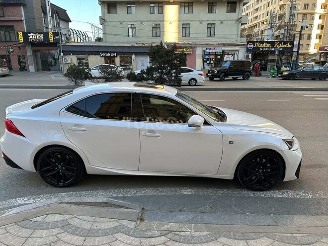 Lexus IS 300-3