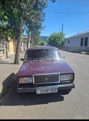 LADA (VAZ) 2107-1