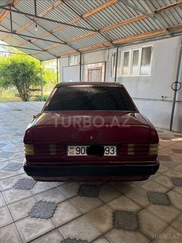 Mercedes 190-4